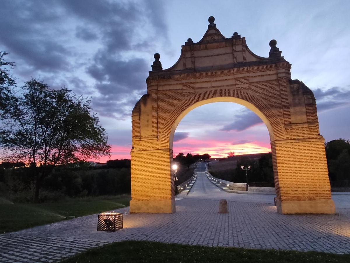 Alojamiento Turistico Carvi Аревало Экстерьер фото